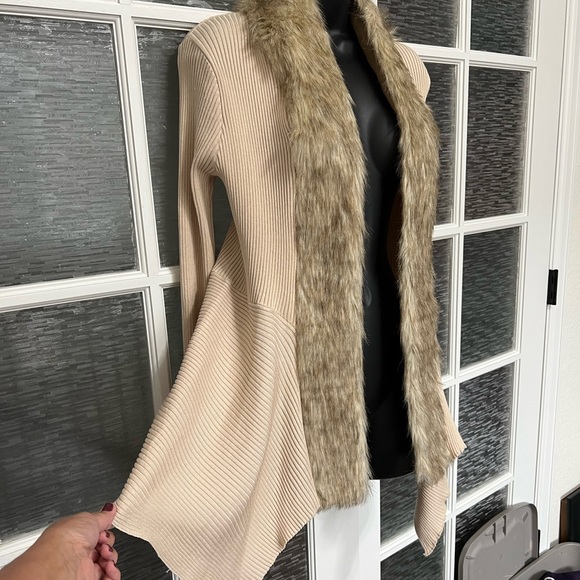 NWT Absolutely Famous Cardigan - Picture 5 of 13